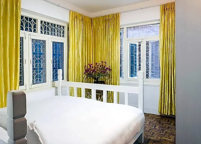 Nomad Hotel