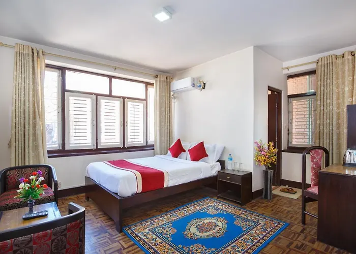 Nomad 2* Kathmandu